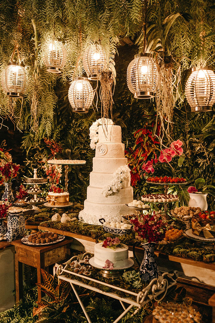 Featured: Michele Bowen Magazine Winter Weddings Print Issue!